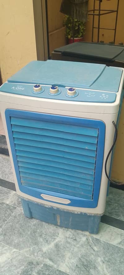 AC/DC Room cooler available