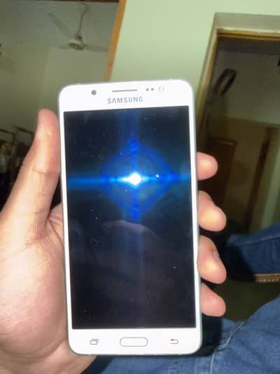 Samsung Mobile J5 (6)