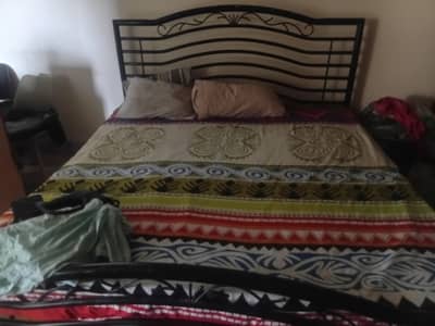 Aluminum Bed with Moly foam Mattress for Urgent Sale