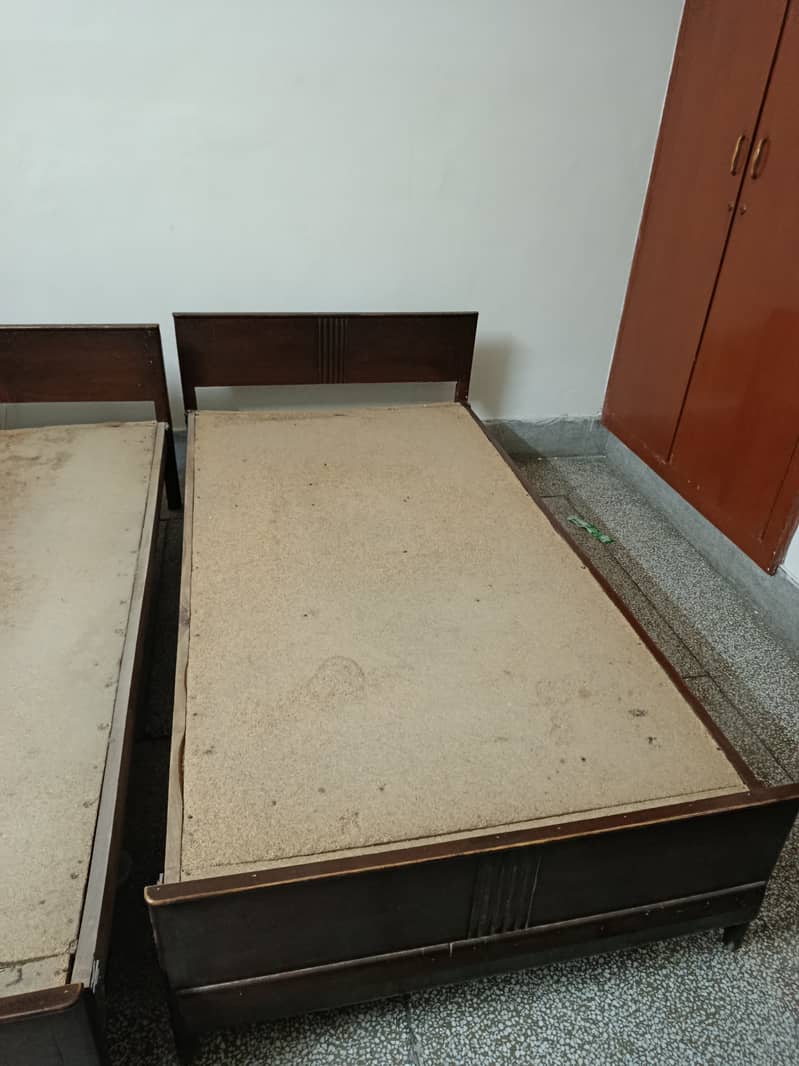 Single bed 1