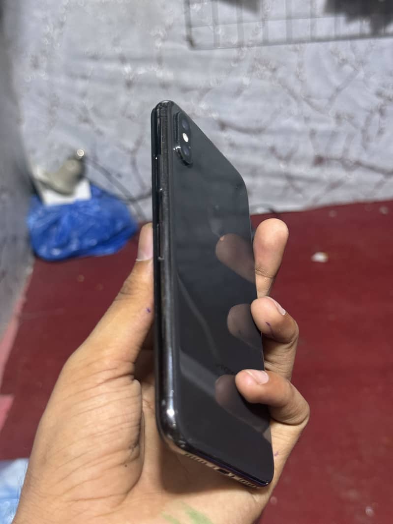 Apple iPhone X 1