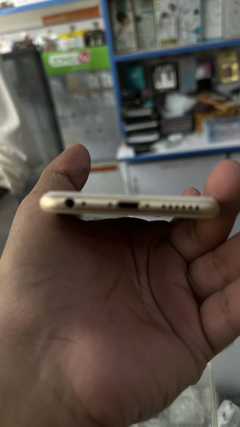 Apple iPhone 6 3