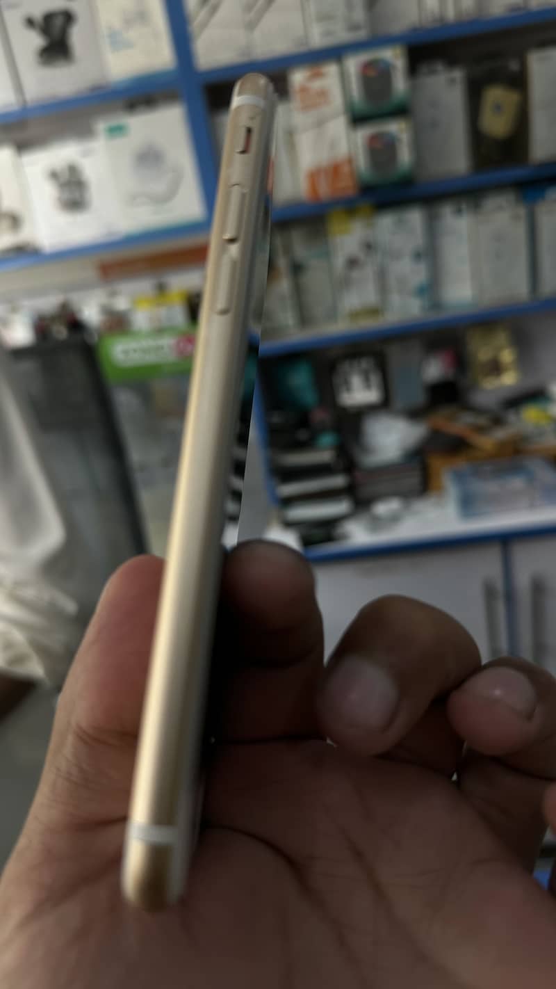 Apple iPhone 6 4