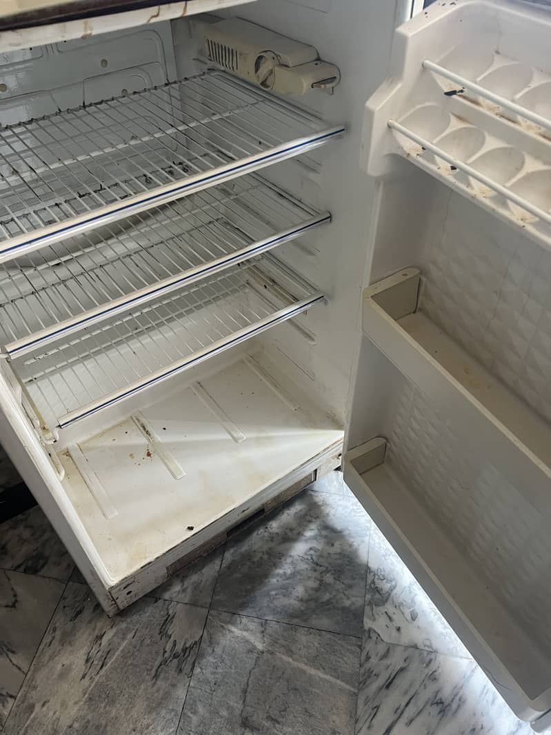 Dawlance refrigerator 2