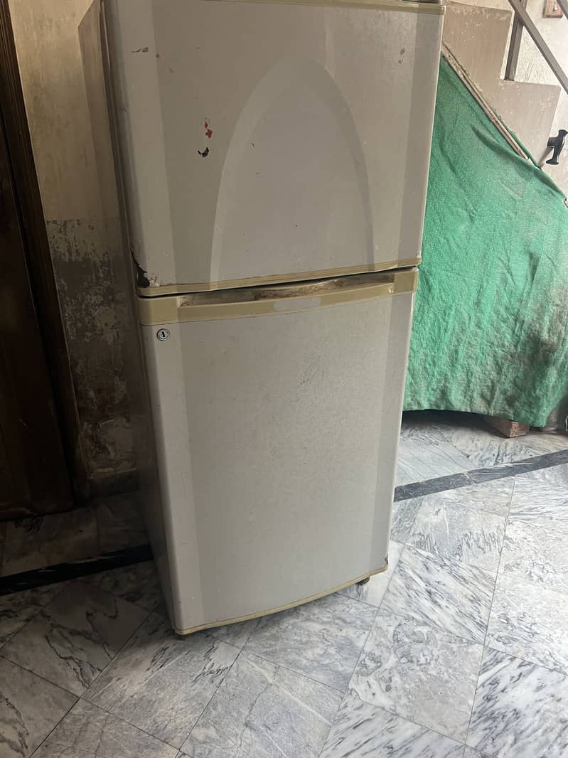 Dawlance refrigerator 4