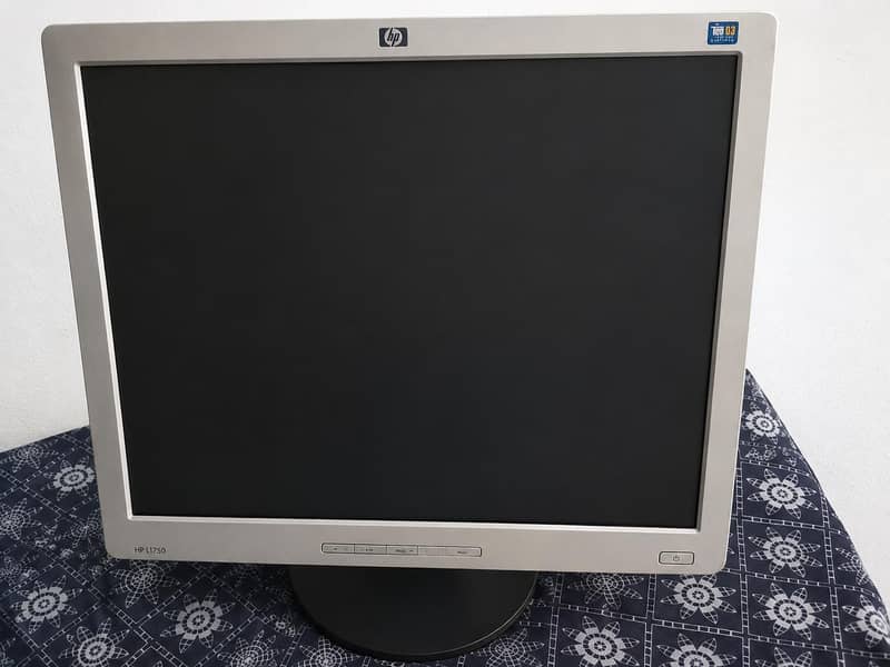 LCD screen computer wali 0