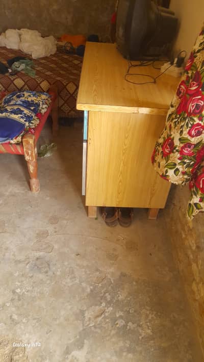 Office table / office counter