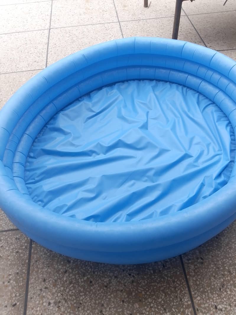 large swimming pool 1