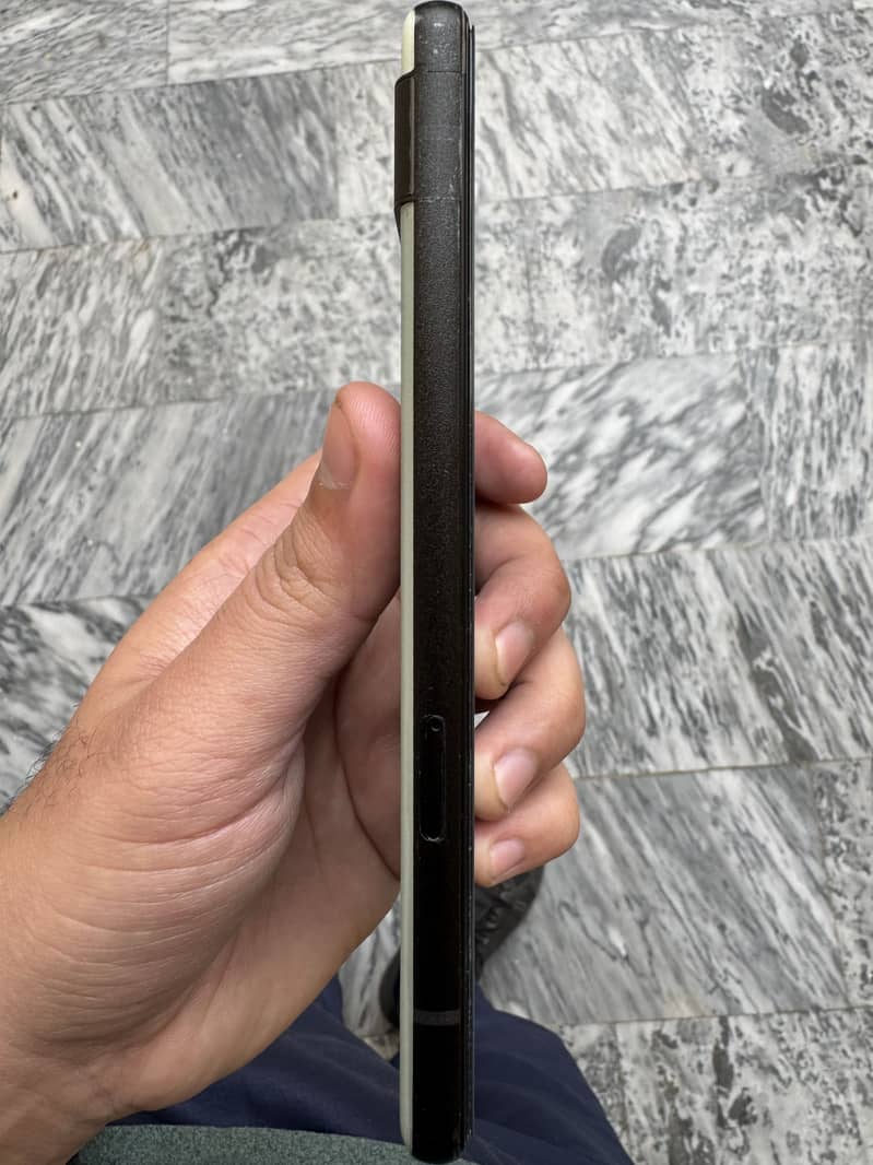 Google Pixel 6a 1
