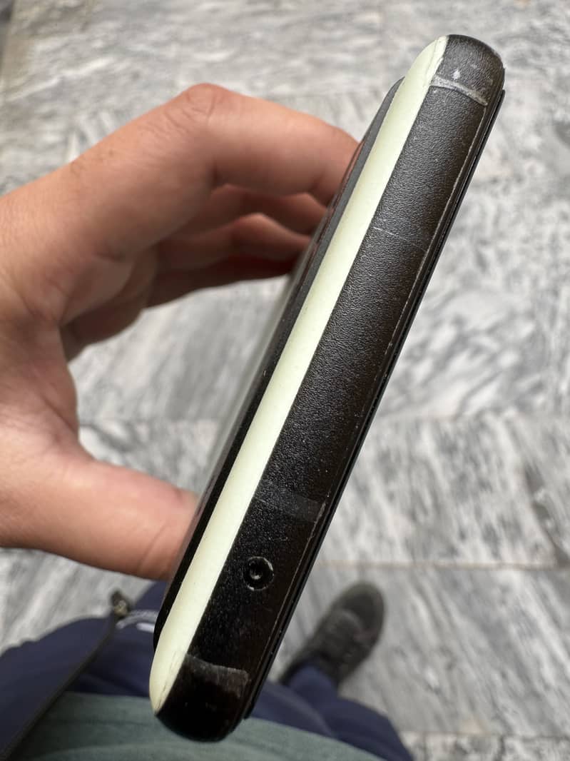 Google Pixel 6a 4