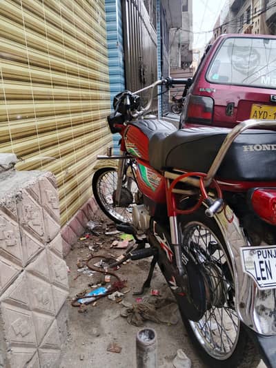 Honda 70 2014 All ok documents avail 10/8 condtion