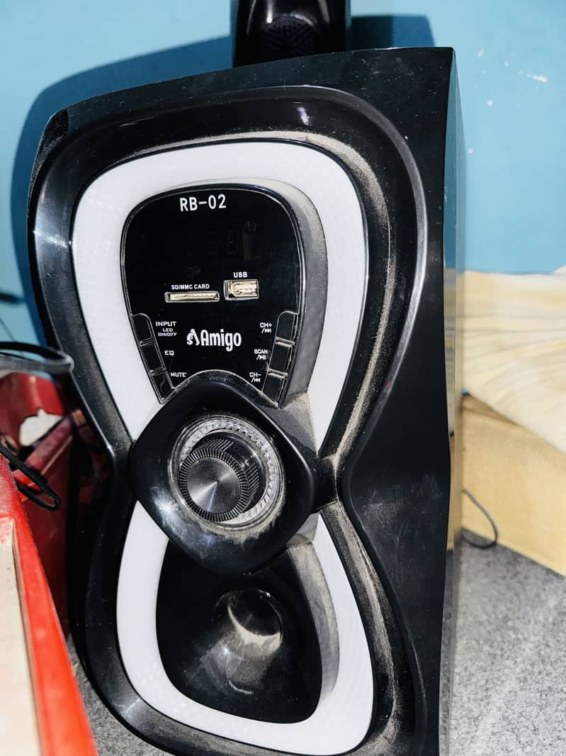 Bluetooth baser and speaker 1