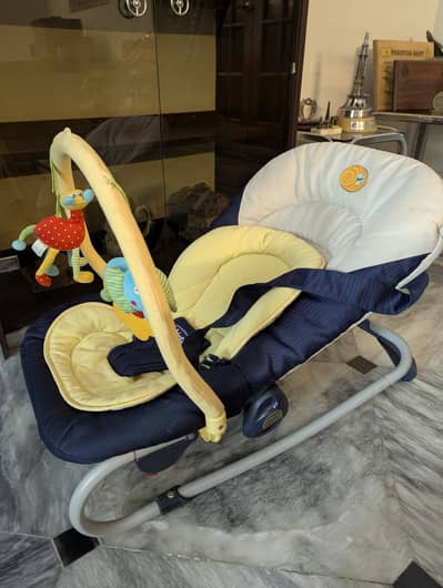 Branded Chicco Baby Bouncer/Rocker - Mint Condition with Original Box