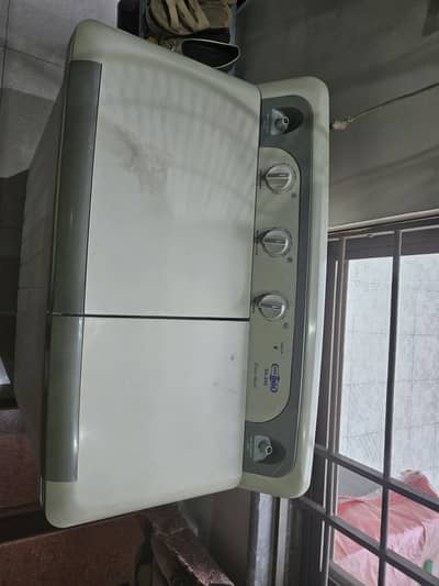 Super Asia washing machine with dryer