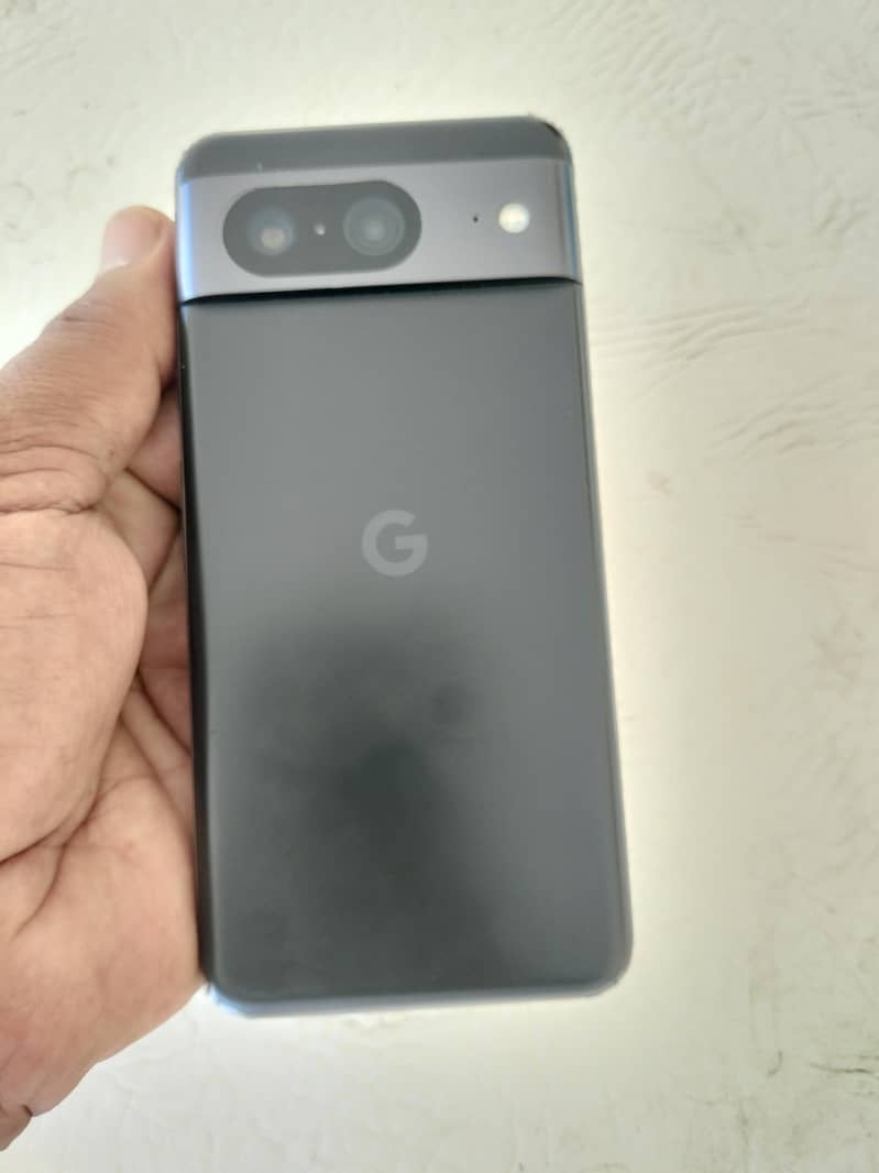 Google Pixel 8 4