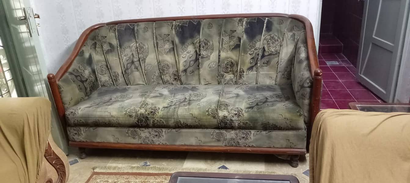 Sofa set with table 0