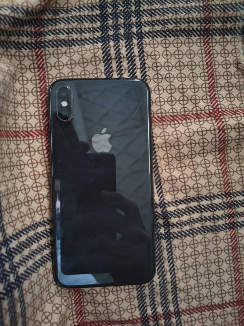 Apple iPhone X 4