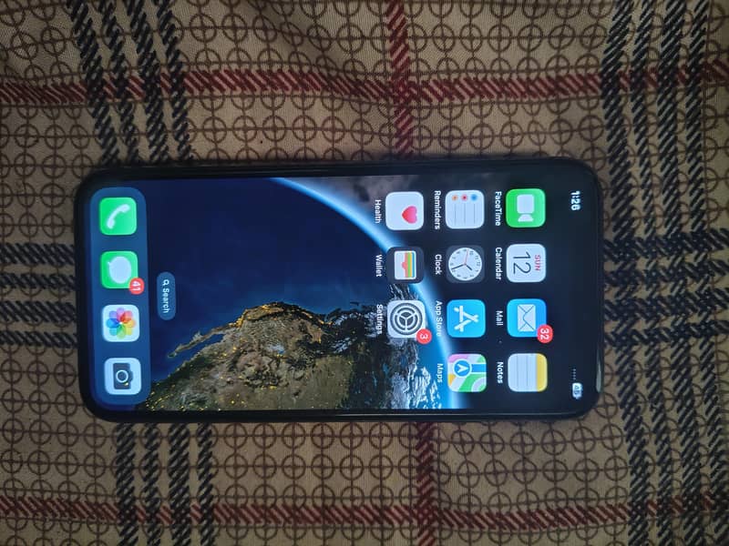 Apple iPhone X 5