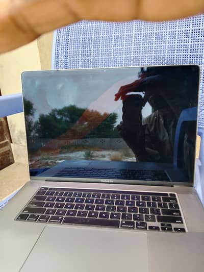 MacBook Pro 16" 2019 | Core i9 | 32GB RAM | 500GB SSD | 4GB GPU