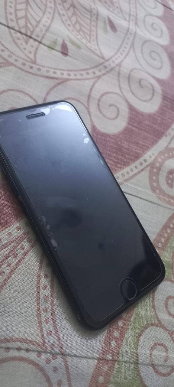 Apple iPhone 7 2