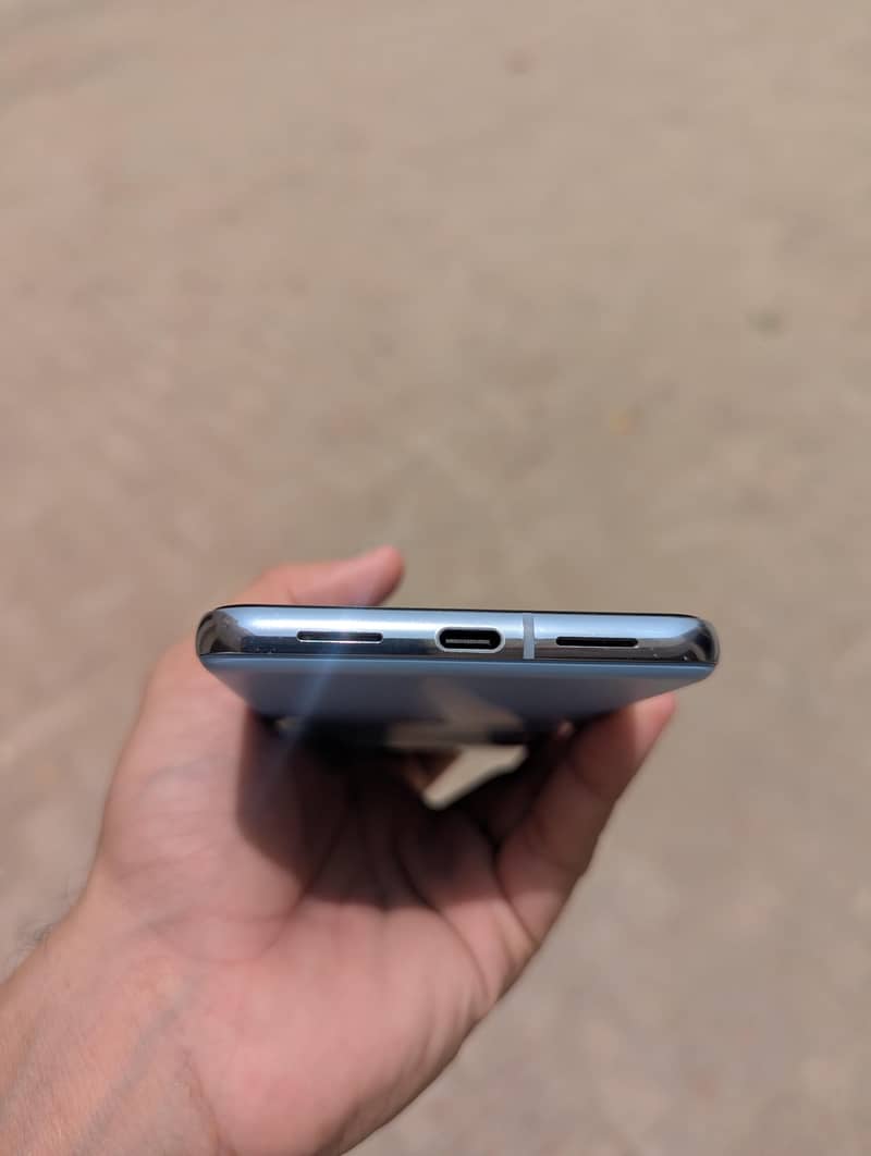 Google Pixel 8 Pro 4