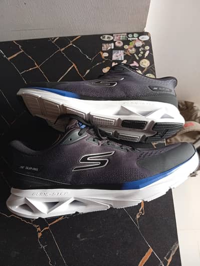 Sketchers Slip In Joggers
