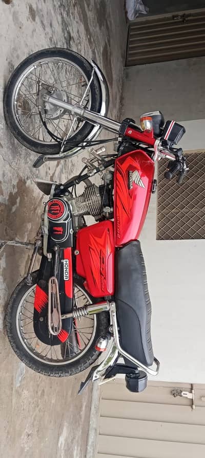 Honda CG 125 - 2021 Model - Excellent Condition