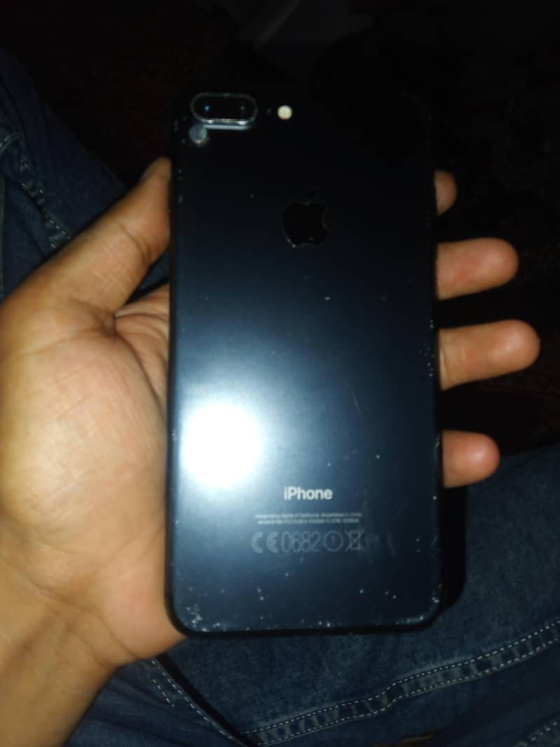 Apple iPhone 7 Plus 1