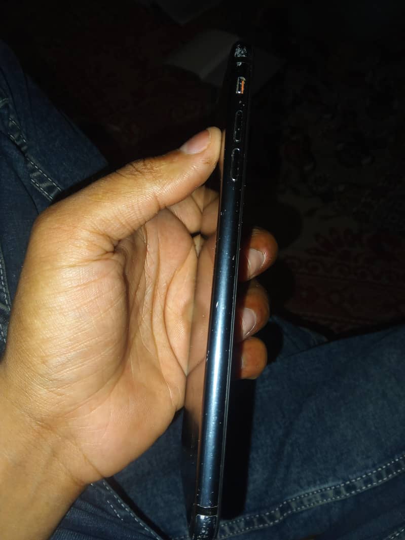 Apple iPhone 7 Plus 2