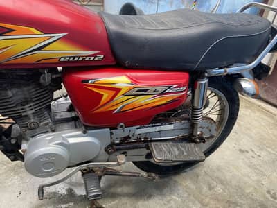Honda CG 125 2021 red colour