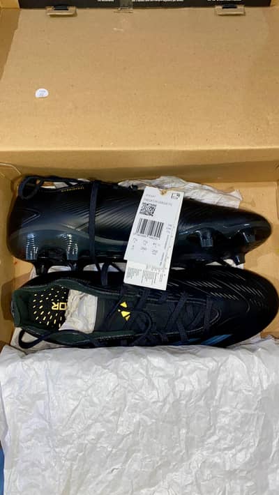 Addidas Predator League Firm Ground Boots. Imported 1 of 1. Urgent sale.