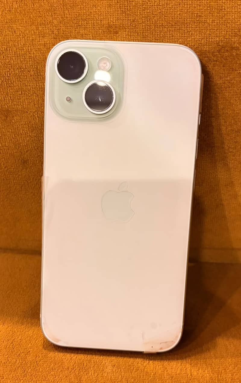 Apple iPhone 15 4