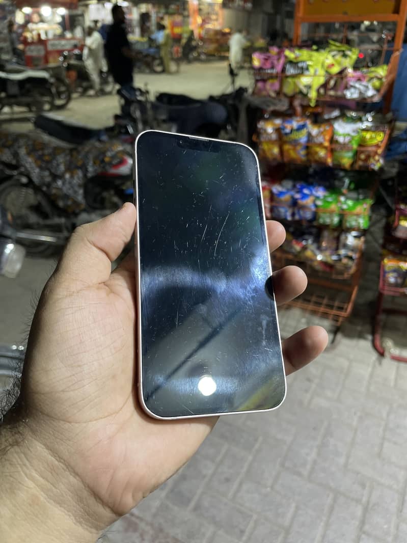 Apple iPhone 13 3