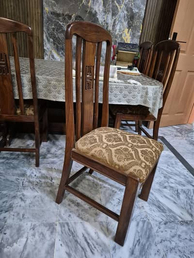 Dinning table