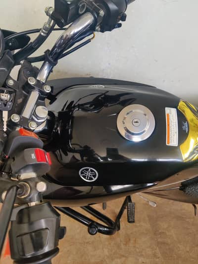 YAMAHA YBR 125