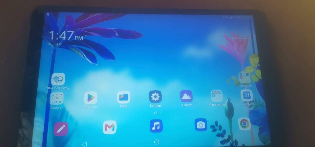 lg tablet 4
