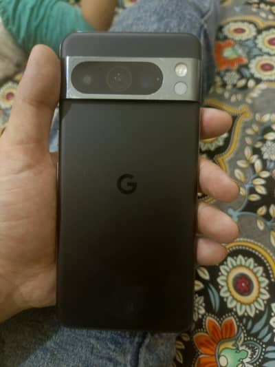 Google Pixel 8 Pro
