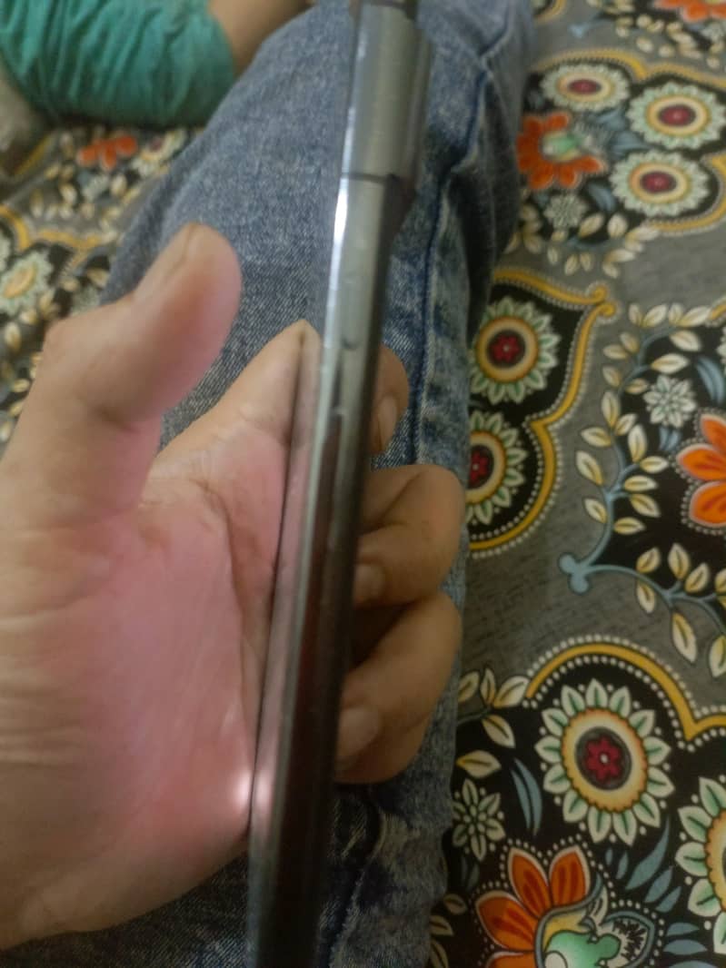 Google Pixel 8 Pro 2