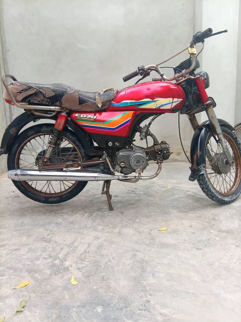CD 70 2012 model 0