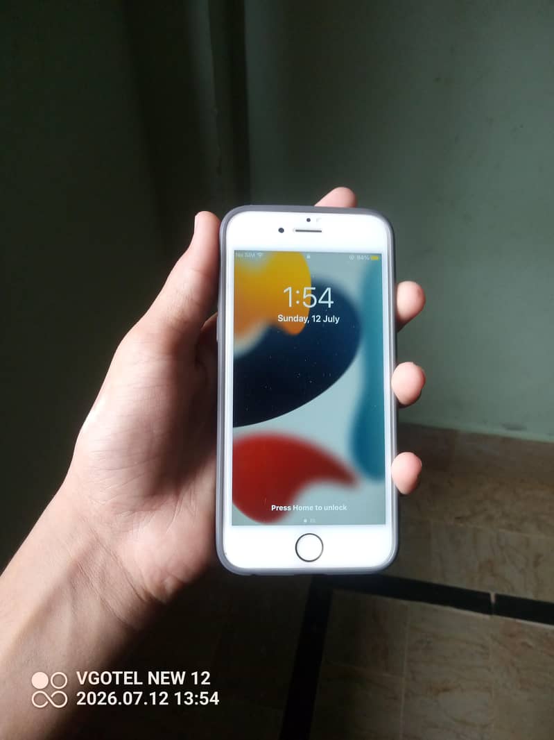 Apple iPhone 6S 1