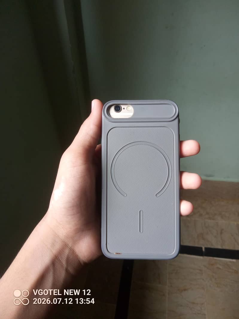 Apple iPhone 6S 2