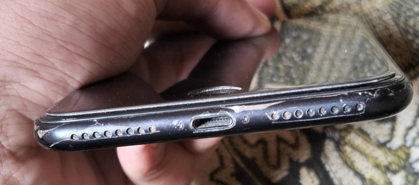 Apple iPhone 7 Plus 1