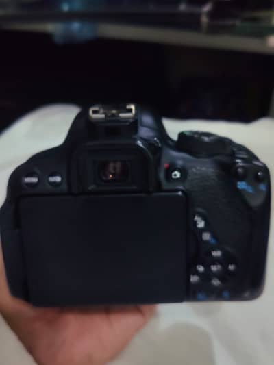Cannon DSLR camera camera