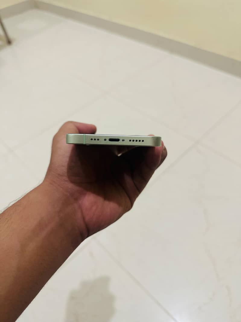 Apple iPhone 12 3