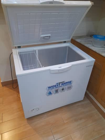 Dawlance Deep Frezer Almost new