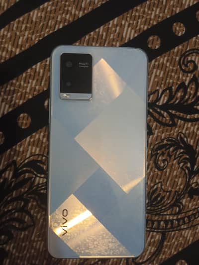 Vivo Y21