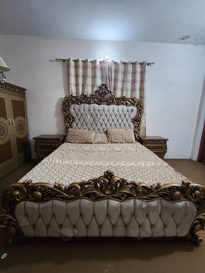 Bedset with side tables