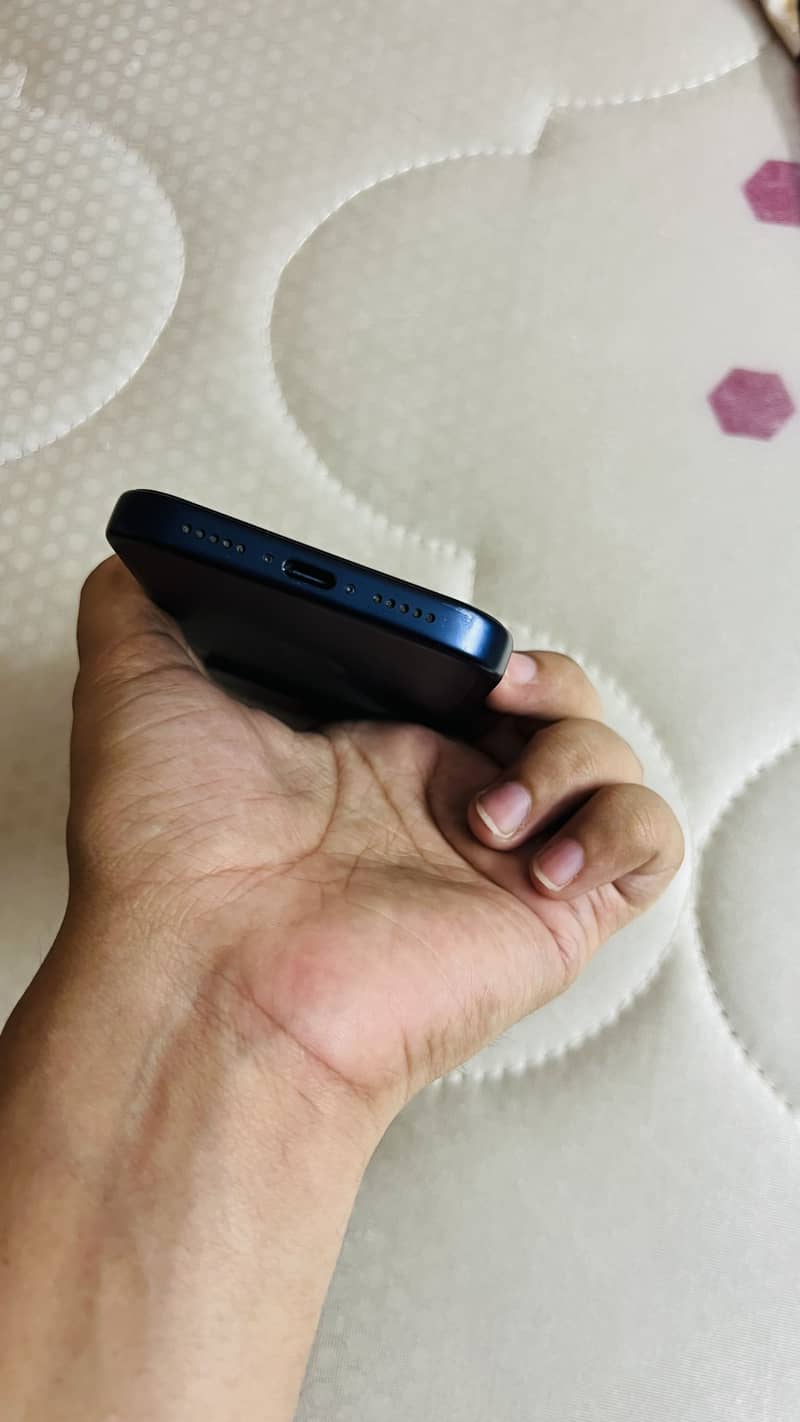 Apple iPhone 17 Pro 4