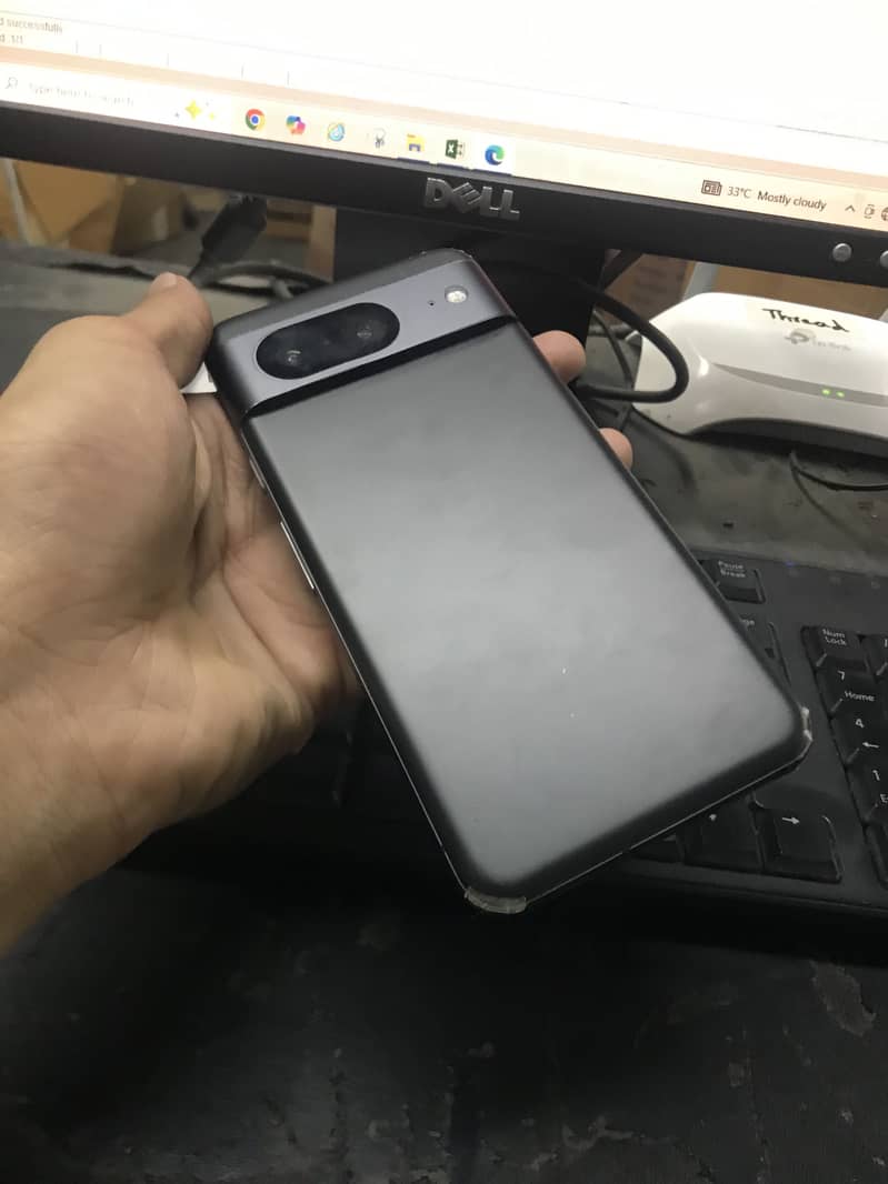 Google Pixel 8 5