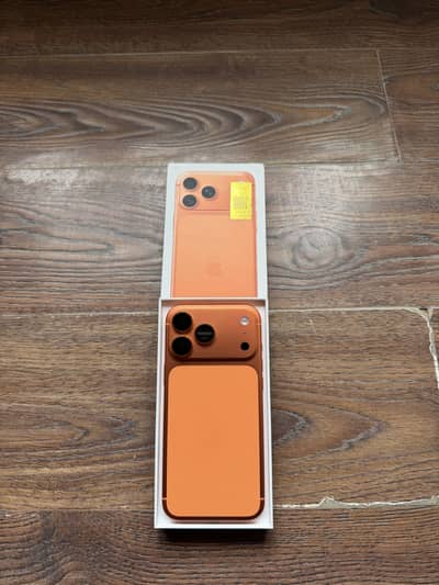Apple iPhone 17 Pro Max 256 gb pta approved with box and all stuff